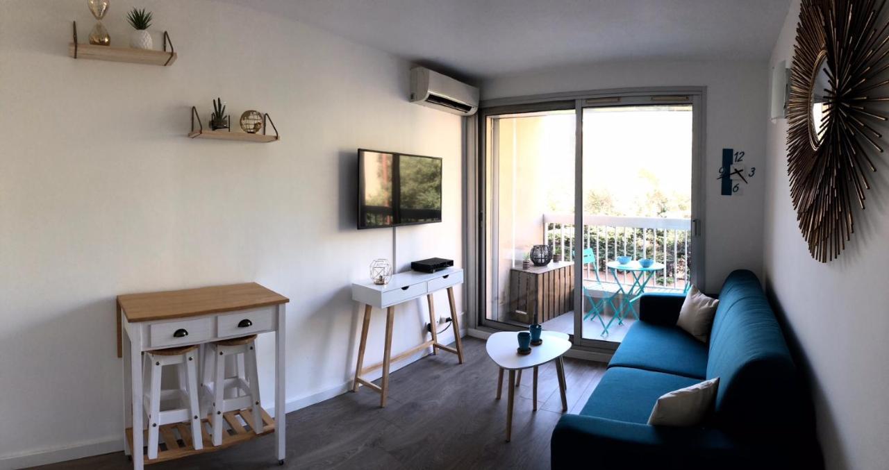 Апартаменты Studio Moderne Avec Balcon Au Coeur Du Centre Ville *
